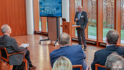 Schäfer bei Veranstaltung Hochschulen Schäfer bei Veranstaltung Hochschulen
