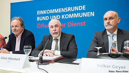 Forderungen zur Einkommensrunde 2018: Pressekonferenz