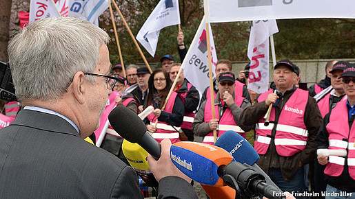 Kundgebung zum Start der zweiten Verhandlungsrunde