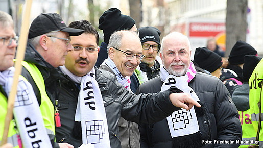 Ulrich Silberbach auf einer Demo in Düsseldorf