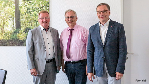Pflegebeauftragter der Bundesregierung, Andreas Westerfellhaus (l.), mit dbb bundesseniorenvertretung Pflegebeauftragter der Bundesregierung, Andreas Westerfellhaus (l.), mit dbb bundesseniorenvertretung