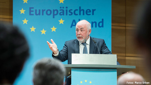 Der dbb Bundesvorsitzende Ulrich Silberbach  Der dbb Bundesvorsitzende Ulrich Silberbach