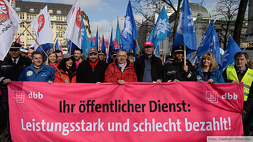 Warnstreik und Demo in Hamburg