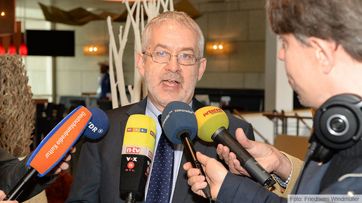 dbb Verhandlungsführer Willi Russ