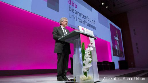 Klaus Dauderstädt auf der dbb Jahrestagung Klaus Dauderstädt auf der dbb Jahrestagung