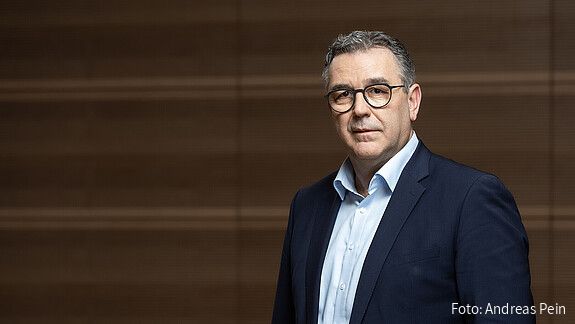 Das Foto zeigt dbb-Vize Andreas Hemsing.