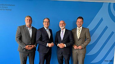 Geyer bei Dobrindt: Gute Gespräche über Besoldungserhöhung