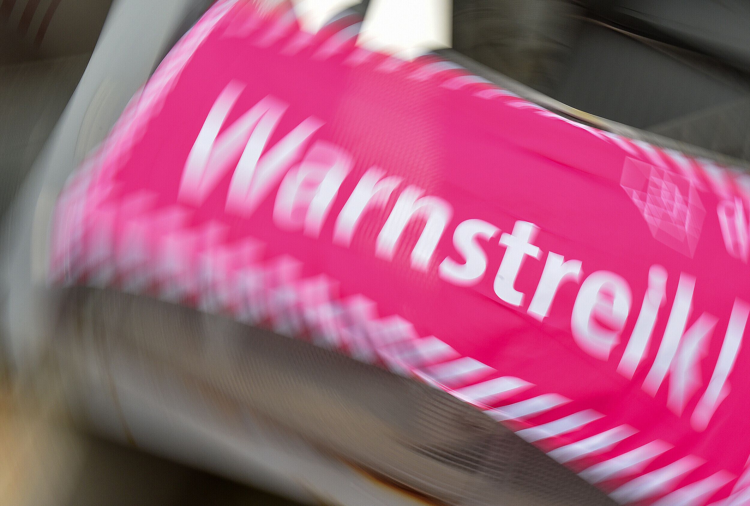 Autobahn-Beschäftigte gehen bundesweit in Warnstreik