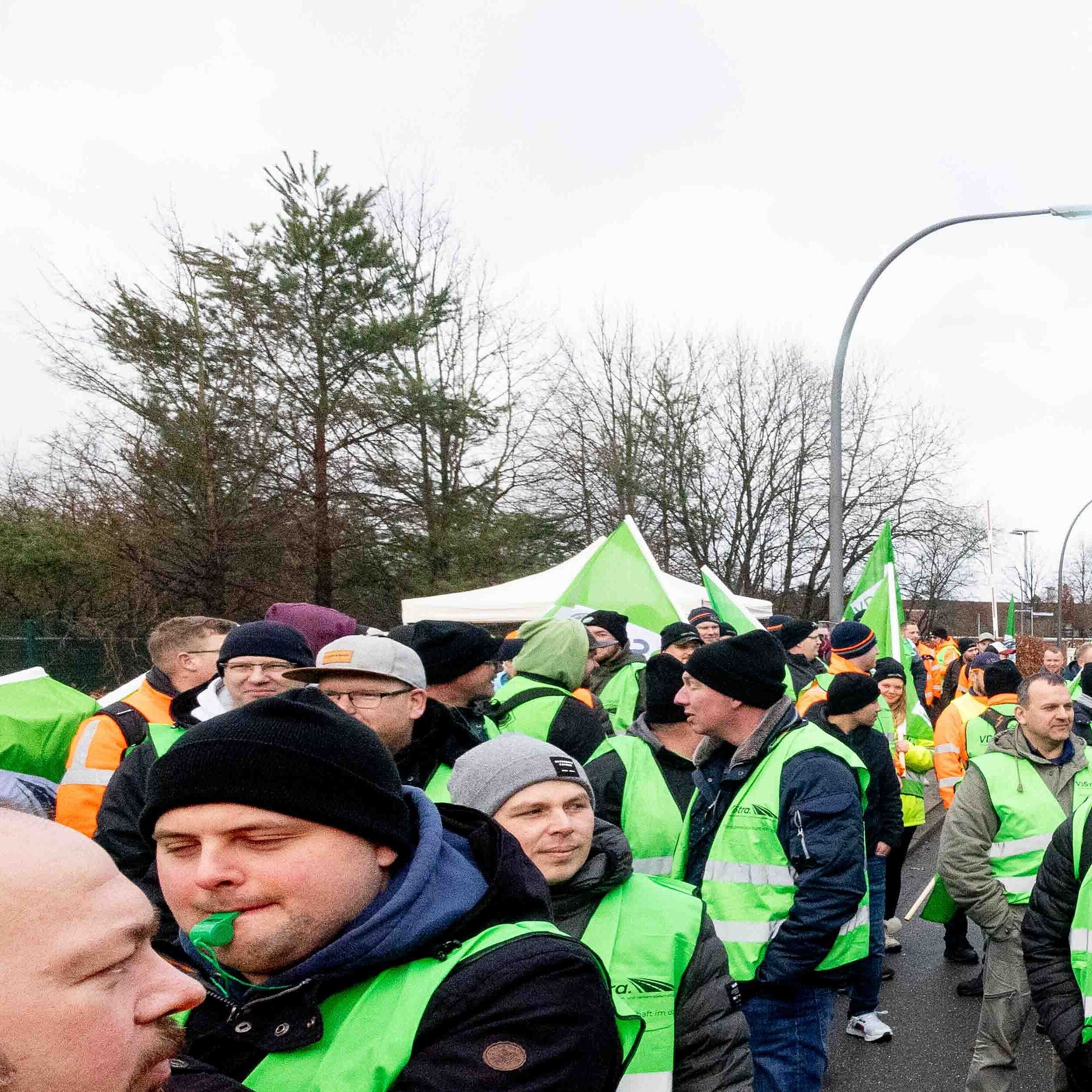 Autobahn-Beschäftigte bestreiken den Elbtunnel