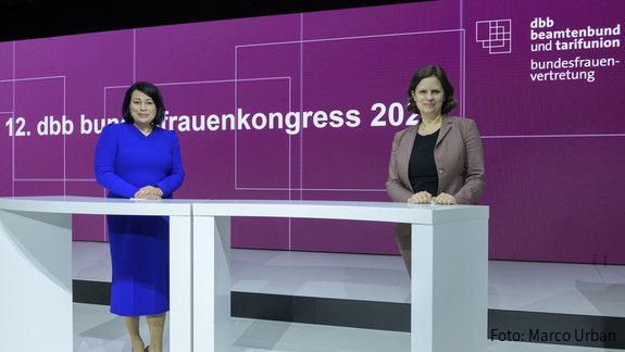 Milanie Kreutz und Juliane Seifert, Staatssekretärin im BMFSFJ Milanie Kreutz und Juliane Seifert, Staatssekretärin im BMFSFJ