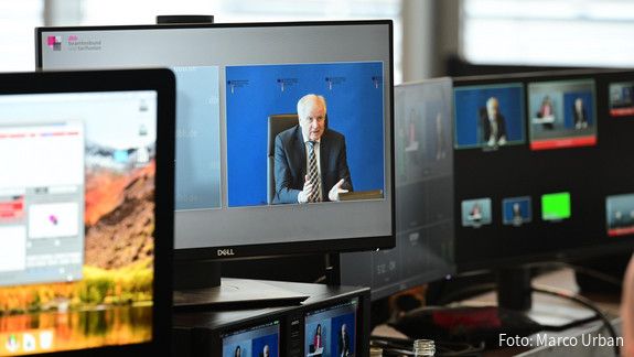 210623 dbbdialog dbb dialog mit Horst Seehofer