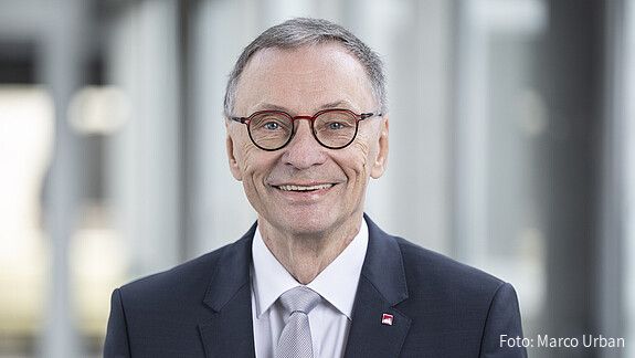 Das Foto zeigt Horst Günther Klitzing, Vorsitzender der dbb bundesseniorenvertretung