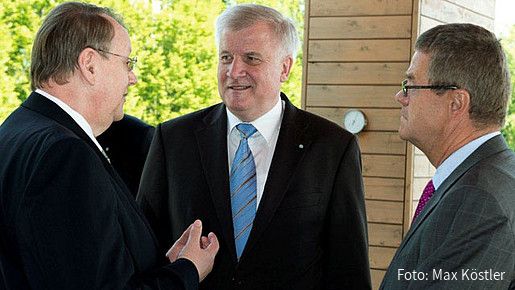 Horst Seehofer beim dbb Bundeshauptvorstand
