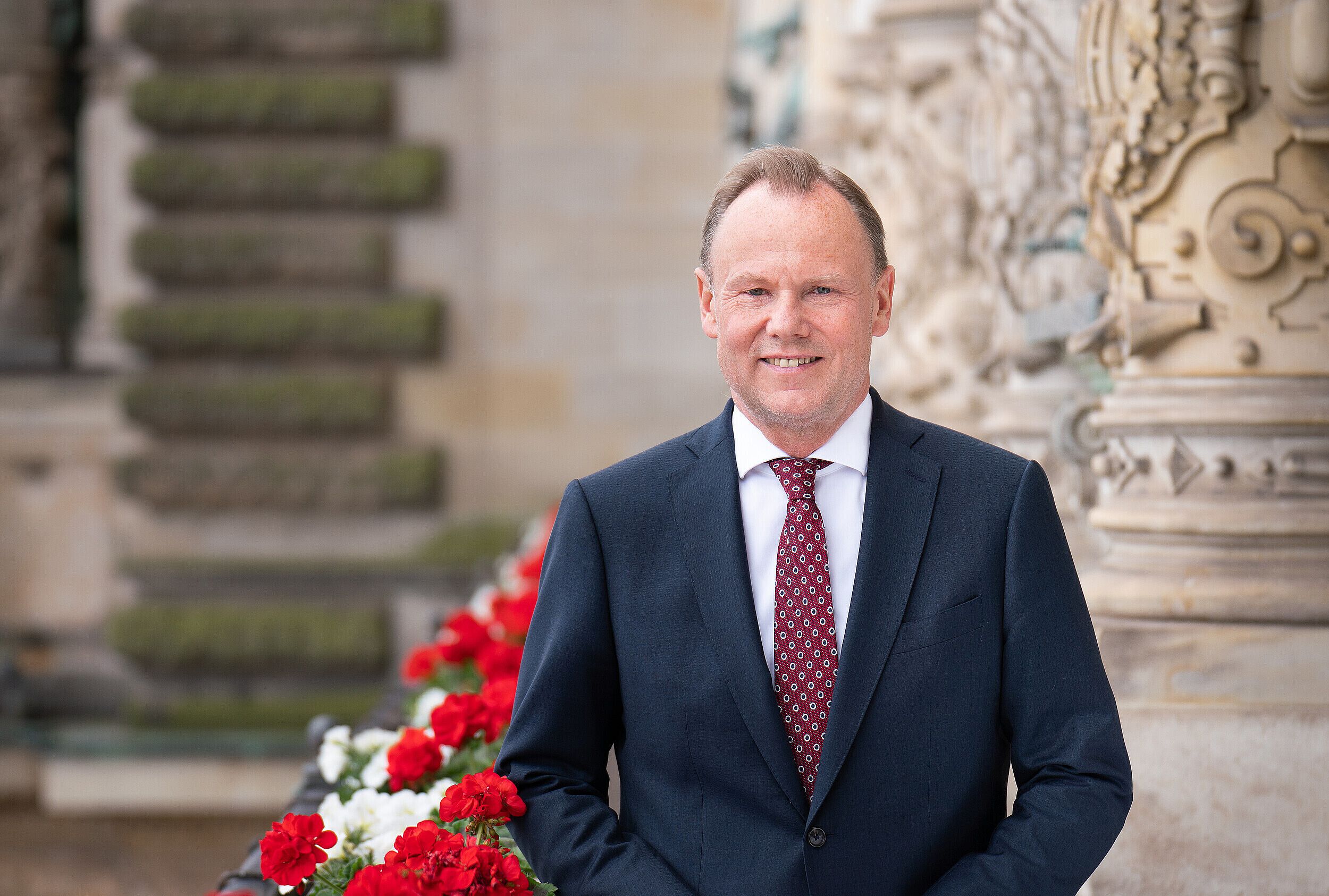 Institutionen stärken, Beschäftigte schützen