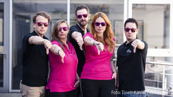 dbb jugend mit Daumen nach unten