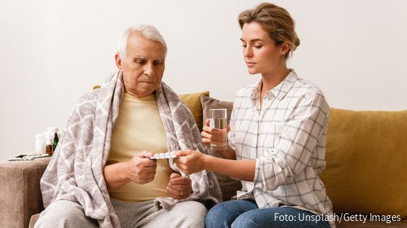 Pflegende Angehörige: dbb pocht auf steuerfinanzierte Entgeltersatzleistung Pflegende Angehörige: dbb pocht auf steuerfinanzierte Entgeltersatzleistung