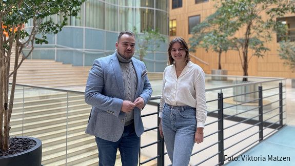 Im Gespräch mit Ina Frieling unterstrich Matthäus Fandrejewski die zentrale Bedeutung des Demokratiefördergesetzes. Im Gespräch mit Ina Frieling unterstrich Matthäus Fandrejewski die zentrale Bedeutung des Demokratiefördergesetzes.