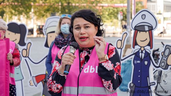 Einkommensrunde 2021: Protest der dbb frauen